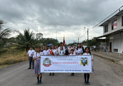 Desfile Cívico y Sesión Solemne al conmemorar los 56 años de Parroquialización 